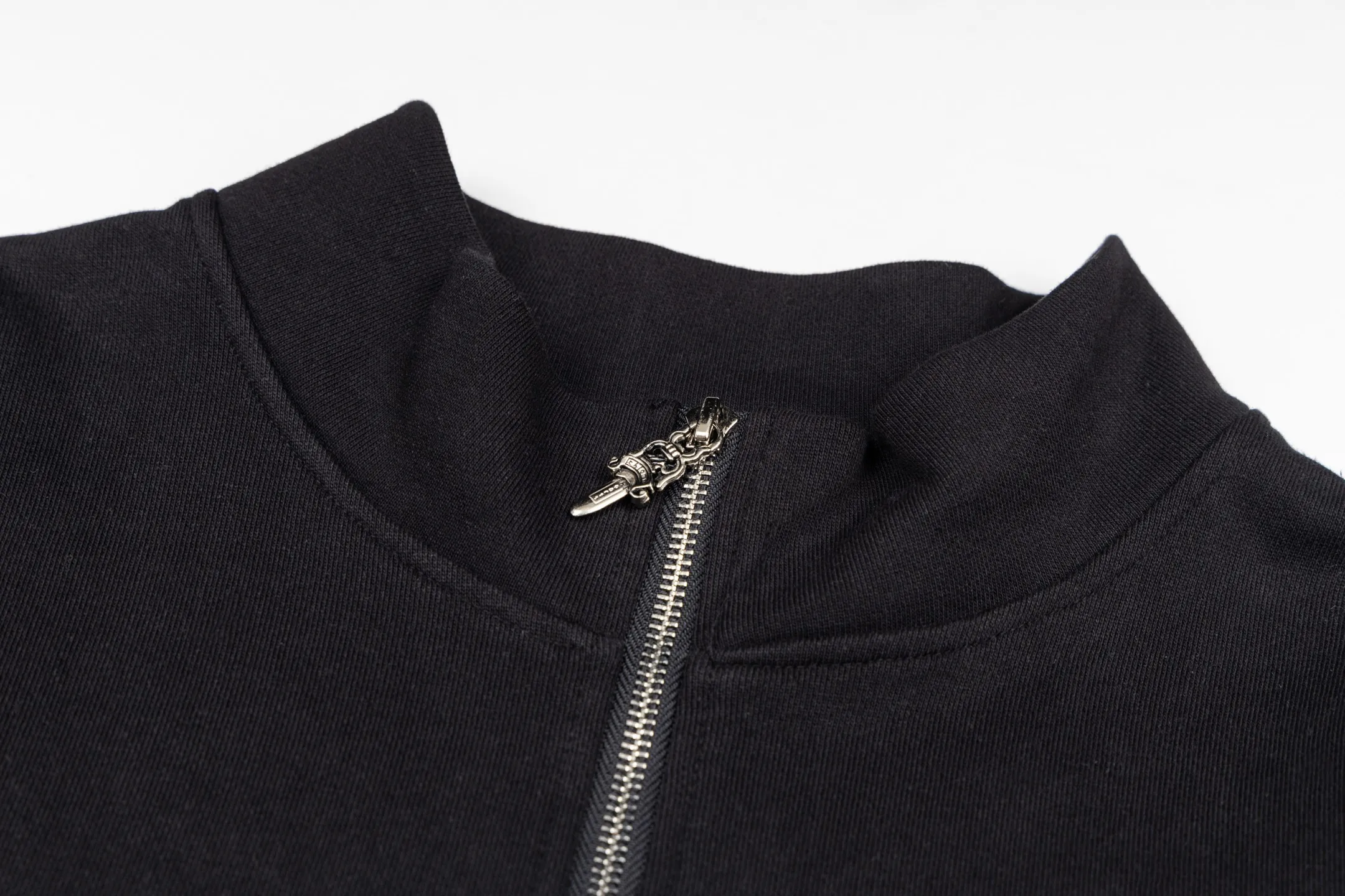 ：Y 145 ZP New Arrival Classic ： 32 ， ： ！ Sizes：S M L XL ：Black